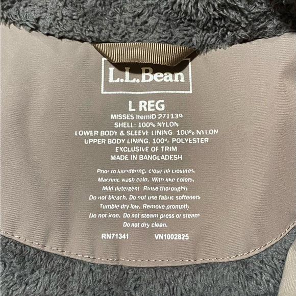 LL Bean Winter Warmer Coat / Jacket.  Womens Large.  Item 271339.  Brown. - Picture 4 of 6